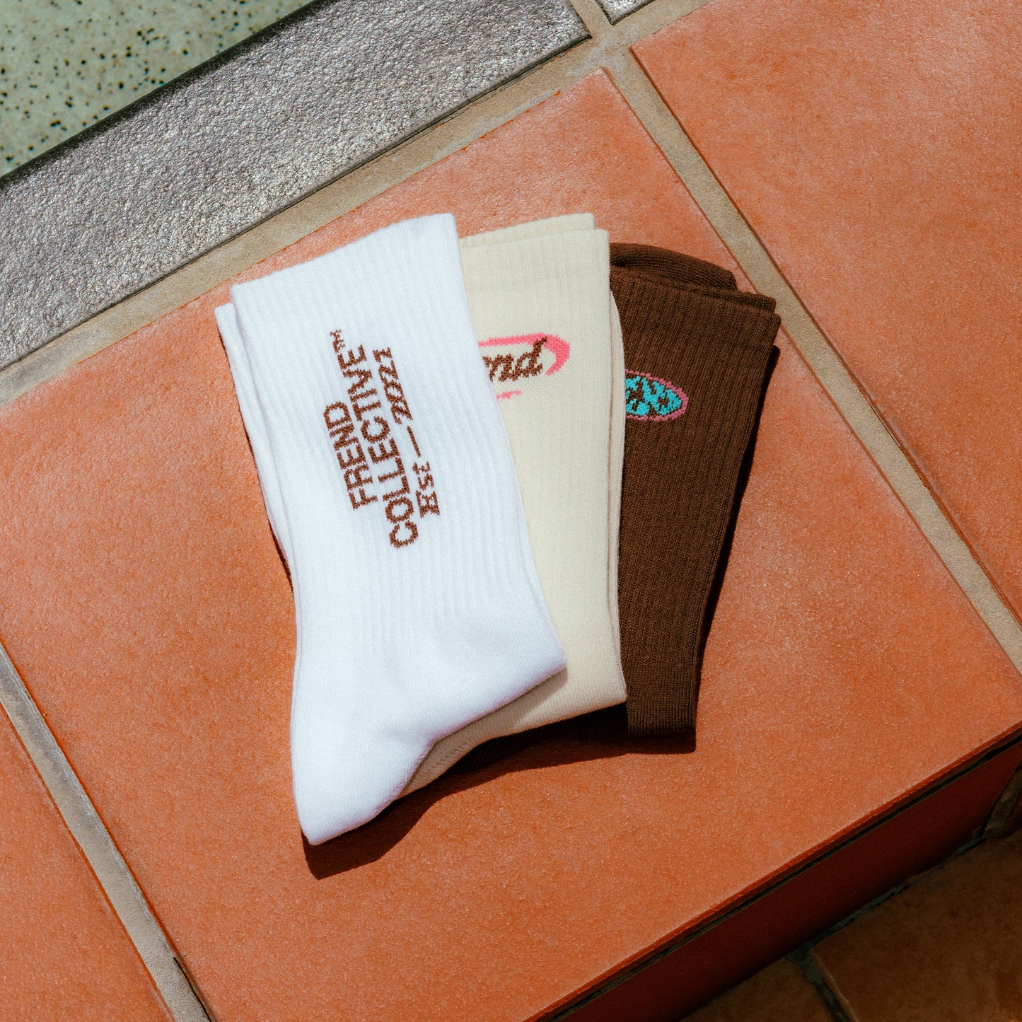 NO-VACANCY CREW SOCKS TRIO