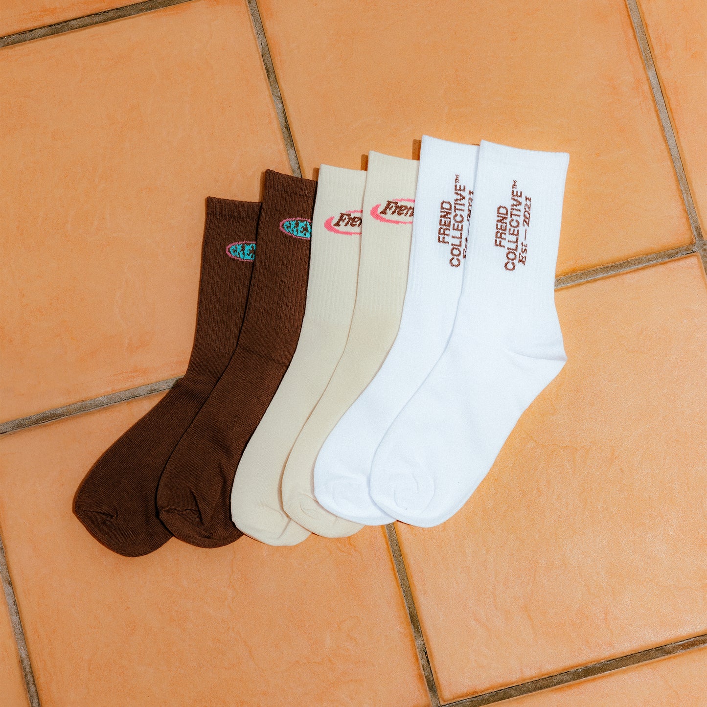 NO-VACANCY CREW SOCKS TRIO