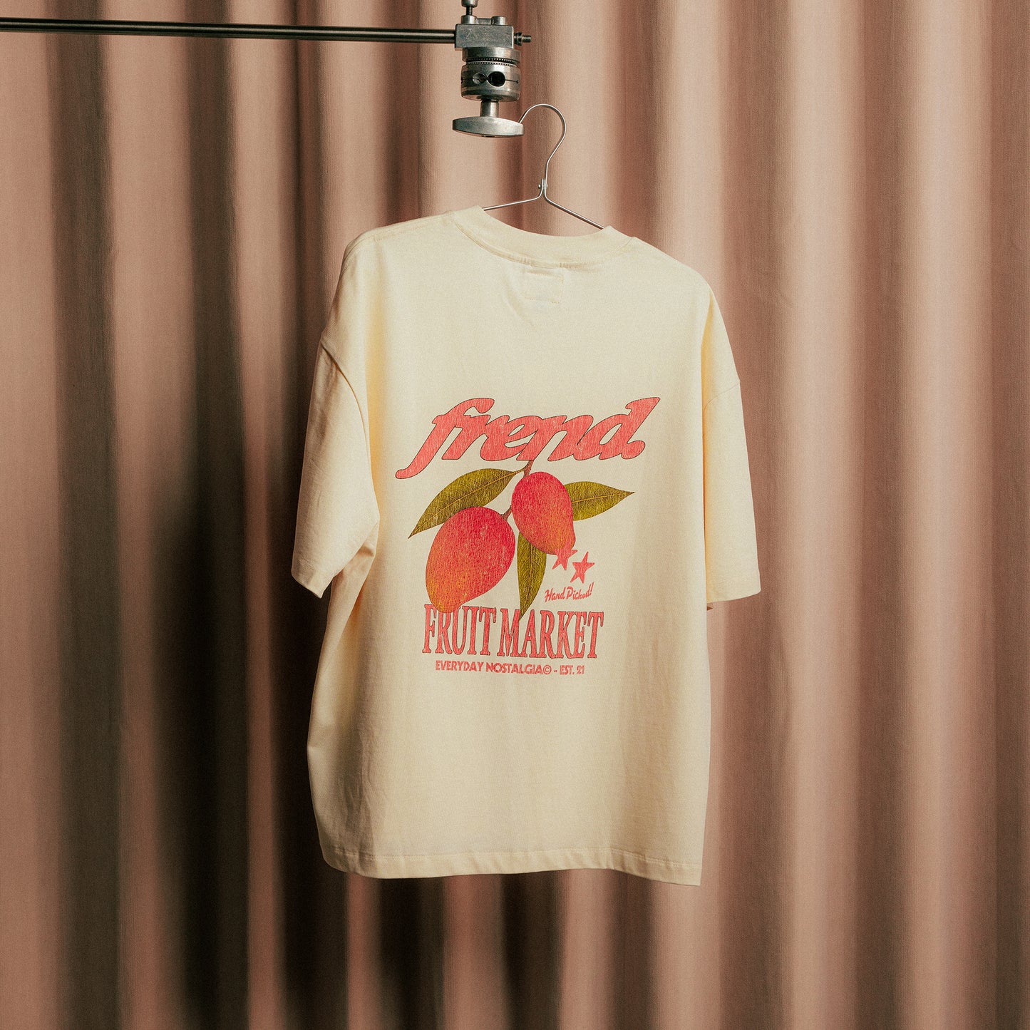 FRUIT MARKET TEE - CREAM