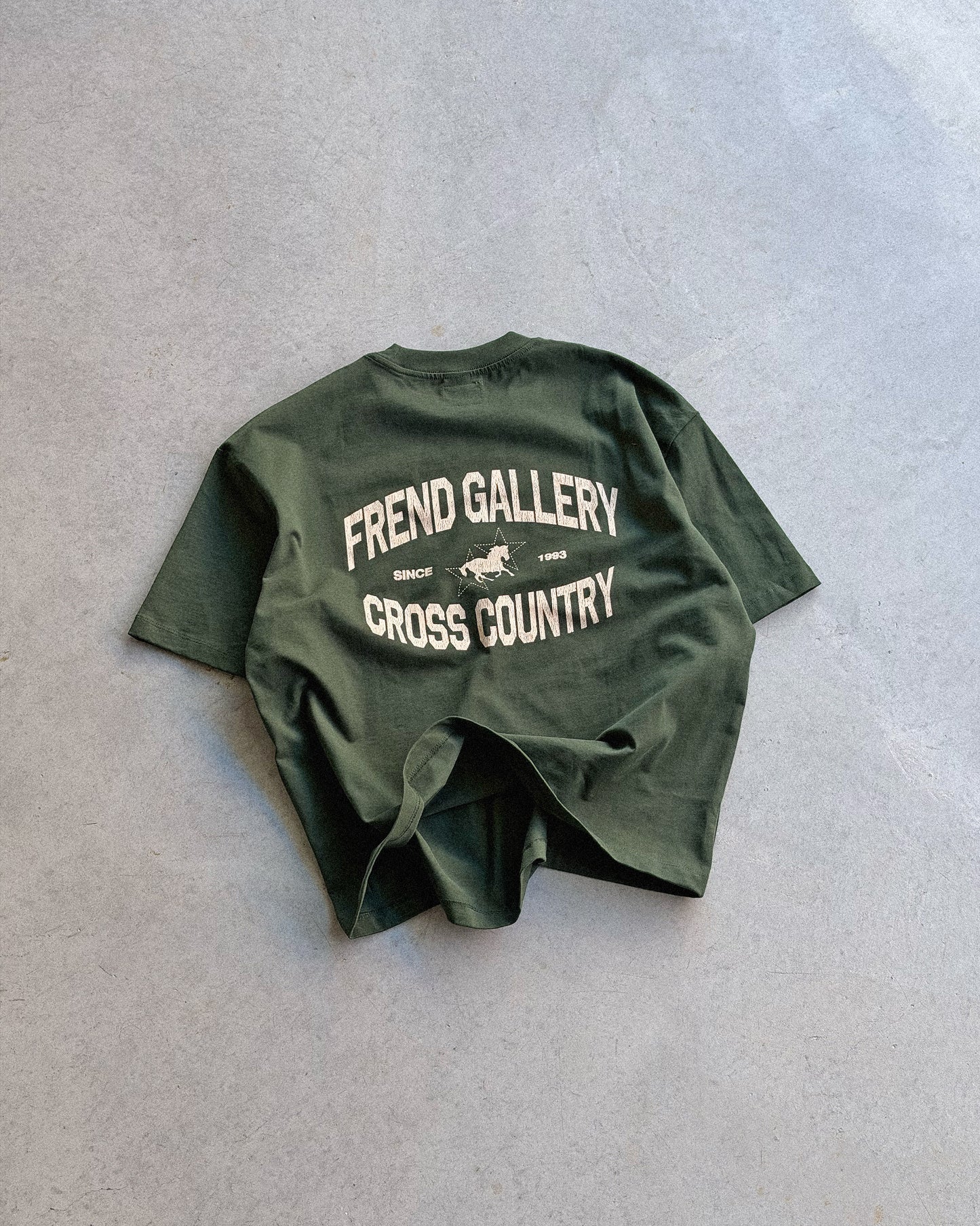 FREND GALLERY TEE - FOREST